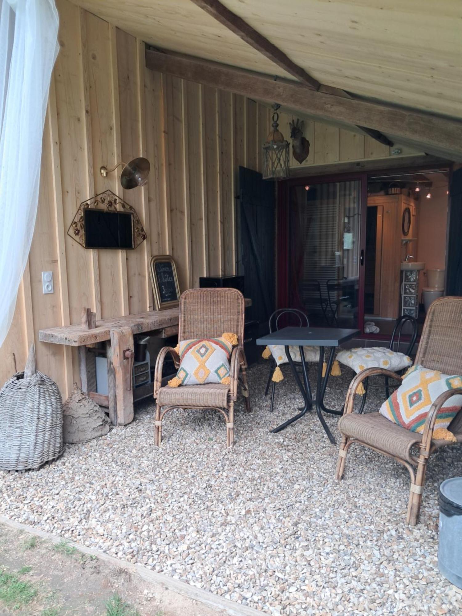 le buisson de la gariole ,chambre rhétaise Aubigny-sur-Nère Habitación foto